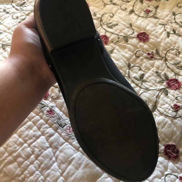 Black Booties - Picture 4 of 6